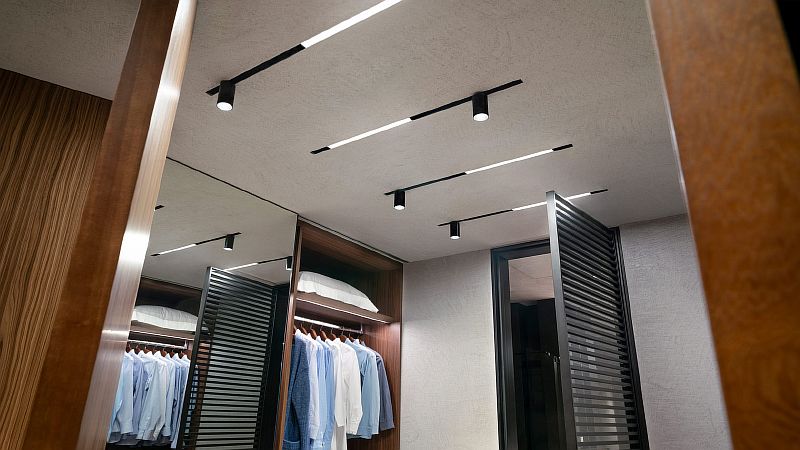 LED светильники для гардеробной комнаты